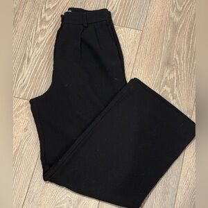 Reserved Wide-Leg Black Trouser